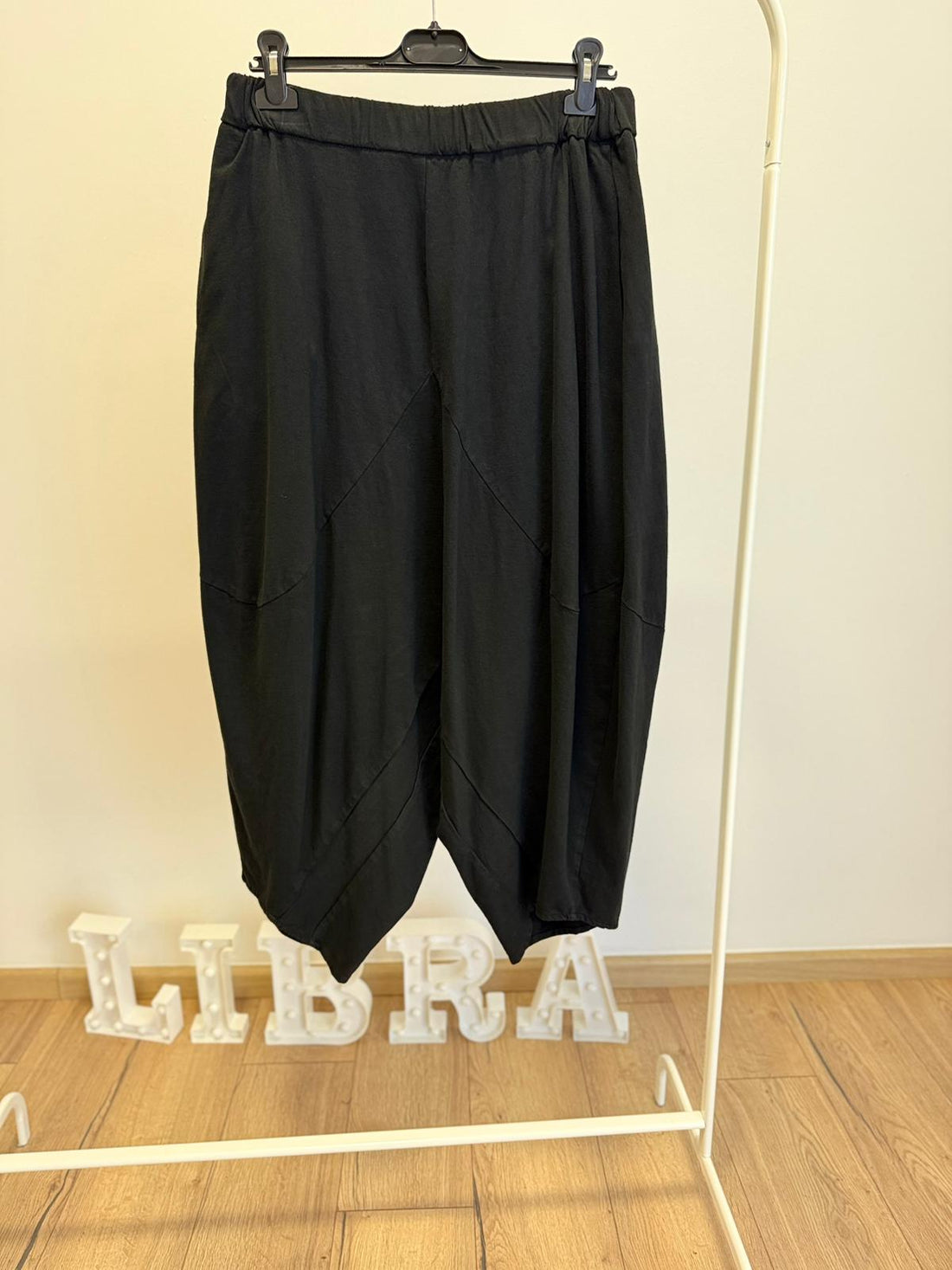 Pantalone Lira